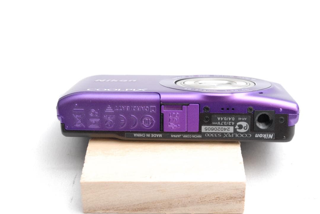Nikon COOLPIX S3300 (良品）