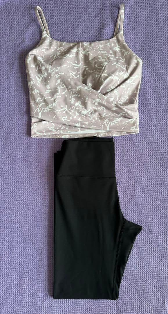 【SUKALA】ショートタンクトップ＆レギンスセットアップ