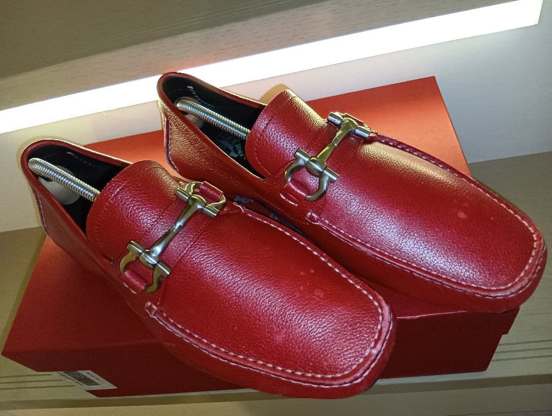 靴 Salvatore Ferragamo PARIGI Rubino 8 EE