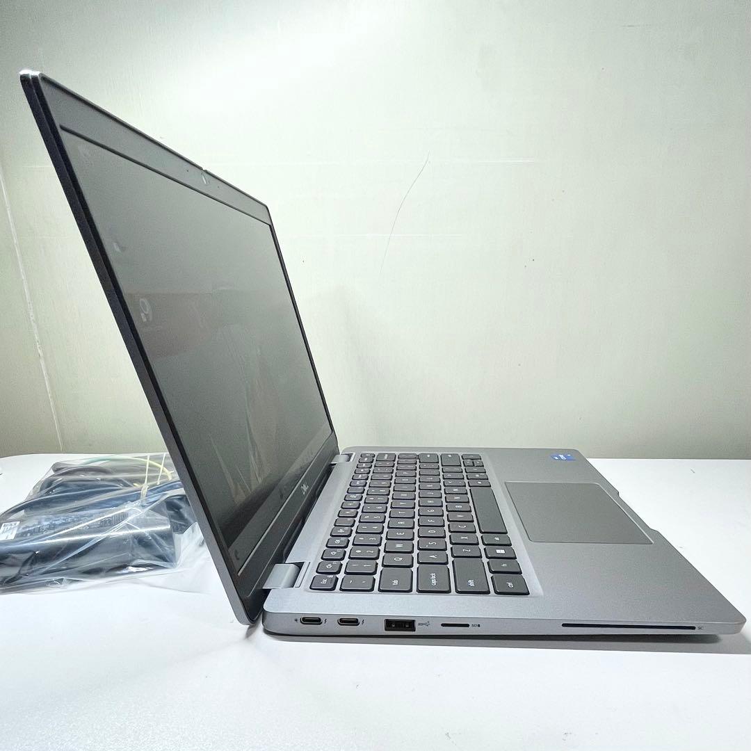 【美品】Latitude 13 5330 16GB i5 2022年 12世代