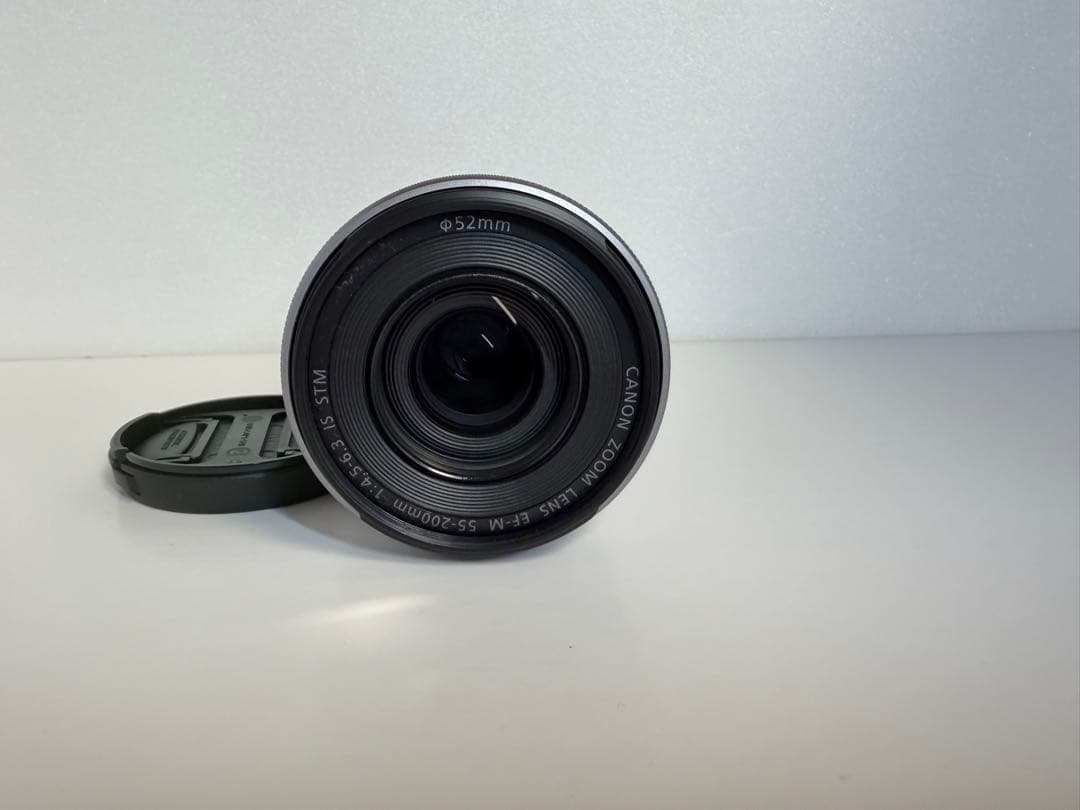 Canon EOS M100 ミラーレス一眼　ダブルズームキット　ホワイト