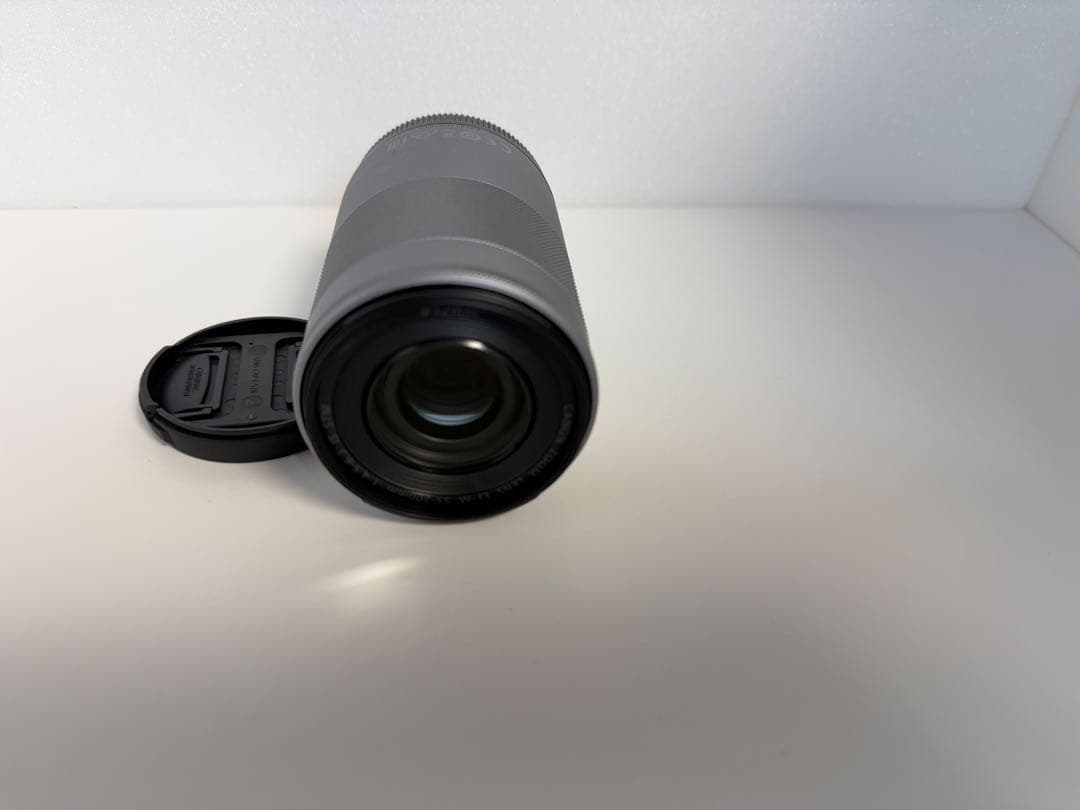 Canon EOS M100 ミラーレス一眼　ダブルズームキット　ホワイト