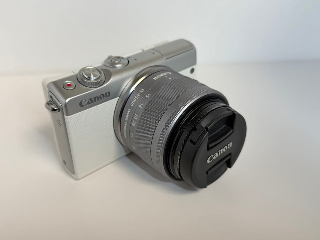 Canon EOS M100 ミラーレス一眼　ダブルズームキット　ホワイト
