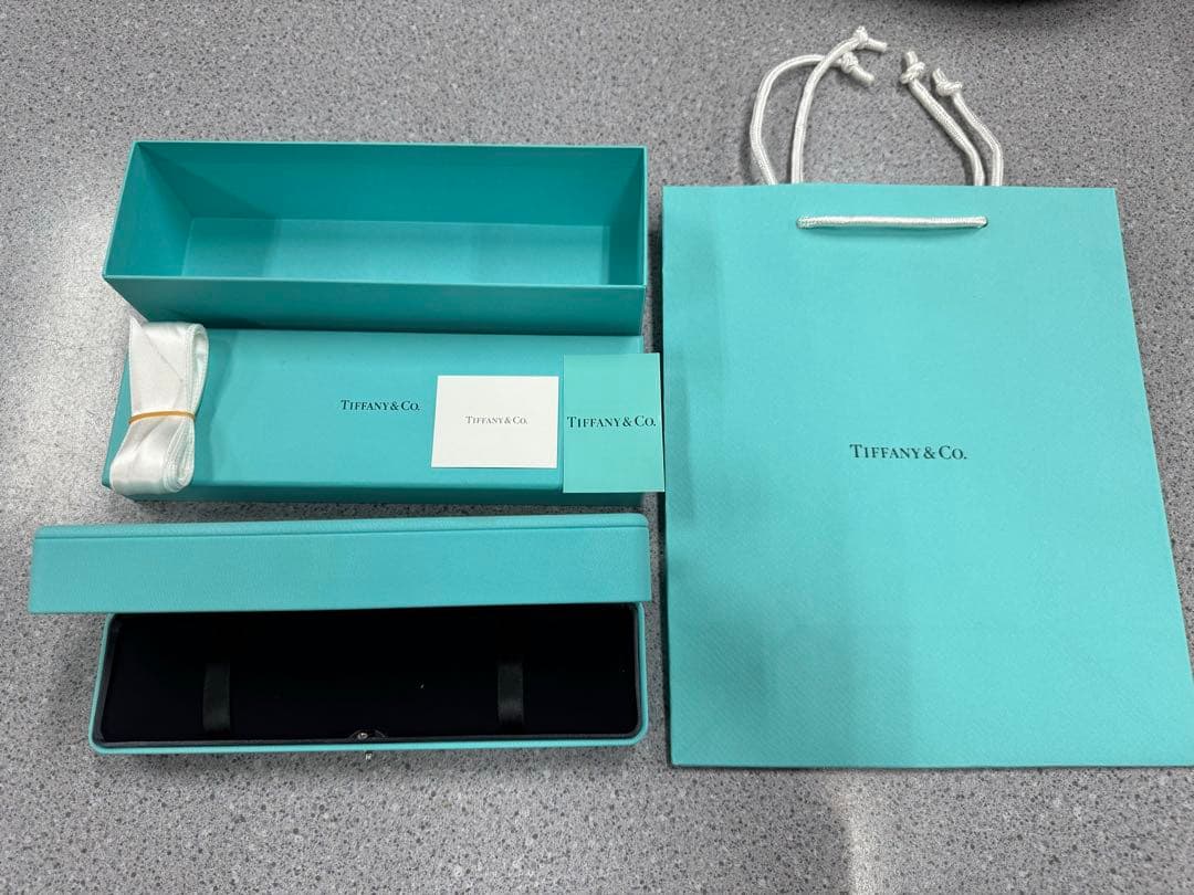 現行品　Tiffanyティファニー　ブレスレットケースセット