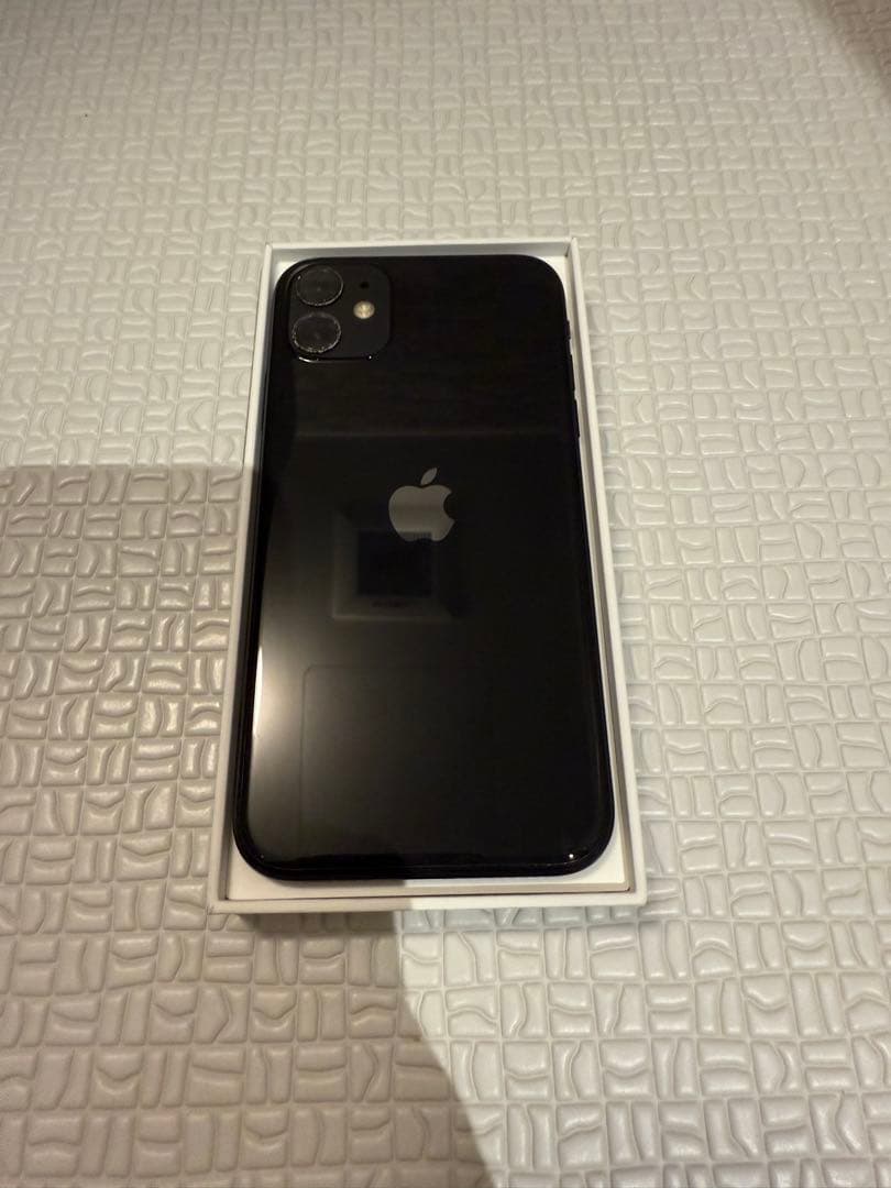 ※アマンダ iPhone11 64GB ブラック simフリー