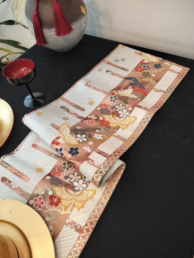 A904★高級‼️豪華刺繍‼️袋帯テーブルランナー2m12cm　リバーシブル