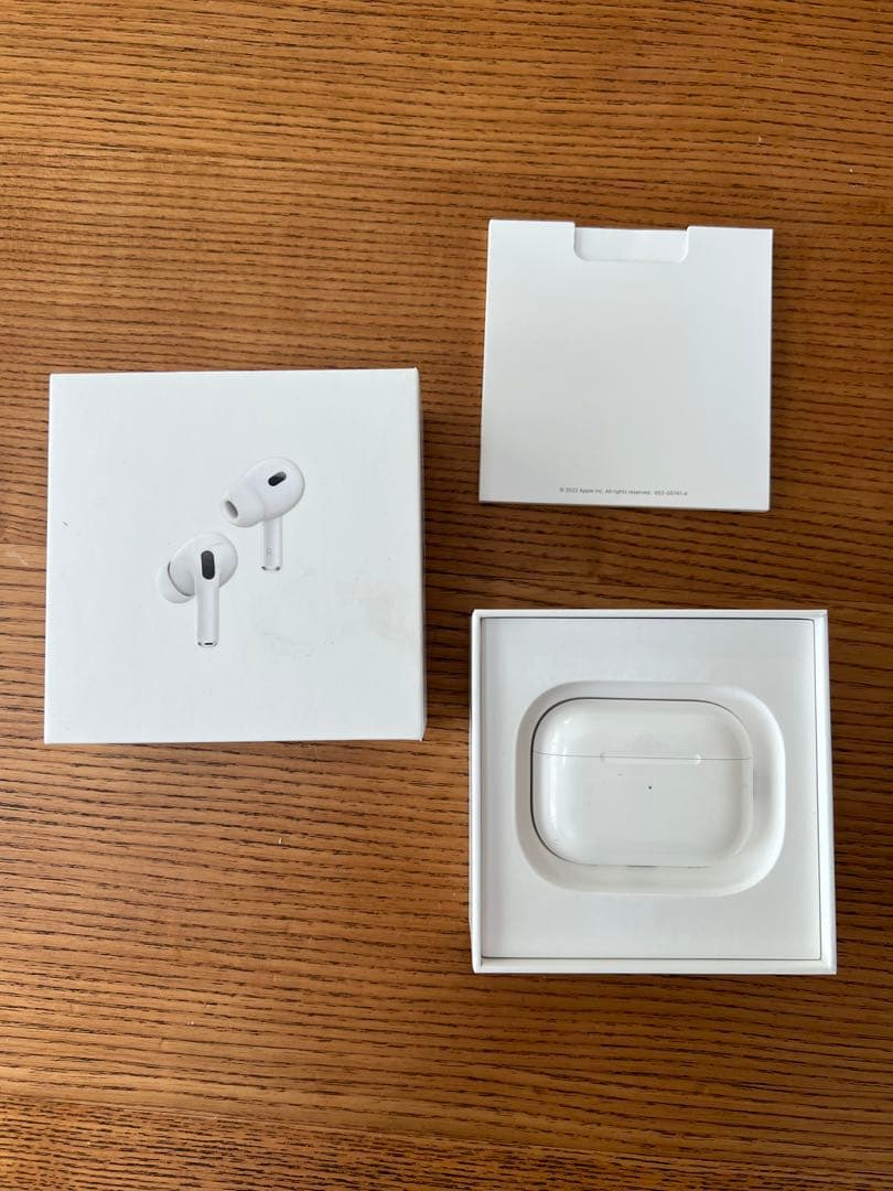 アップル Airpods Pro 第2世代　右耳だけ聞こえません