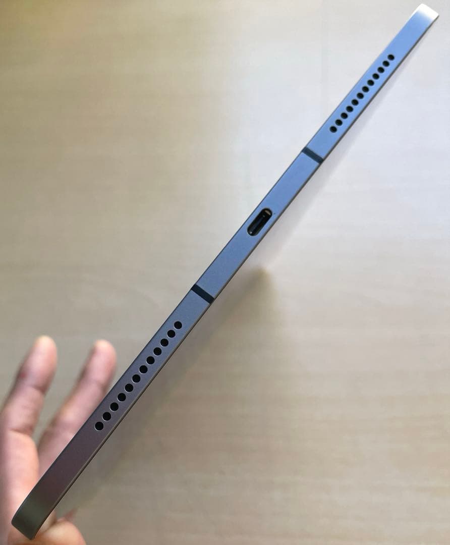 iPad Air 第5世代　Cellular スペースグレイ　64GB 超美品