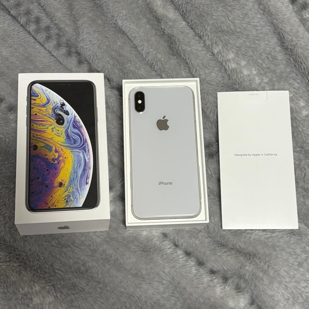 Apple iPhone XS シルバー 本体