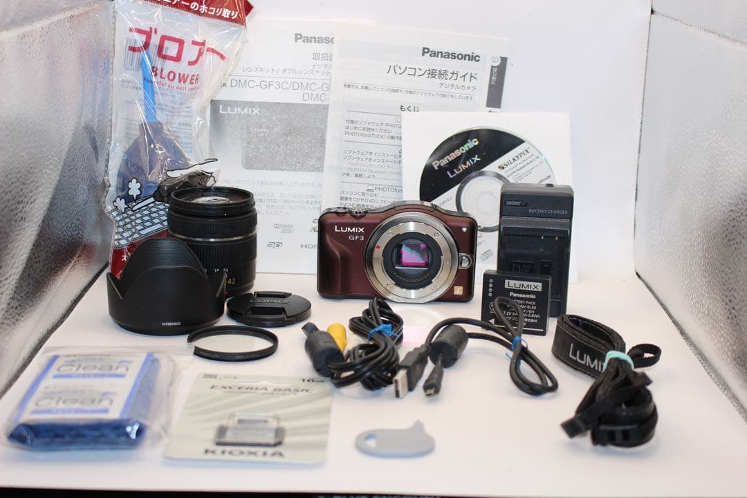 ★人気カラー★ショット数4576回★ LUMIX DMC-GF3 レンズキット