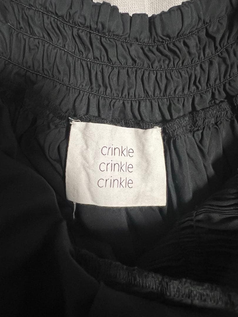 crinkle crinkle crinkle 黒　キャミソール　ブラウス