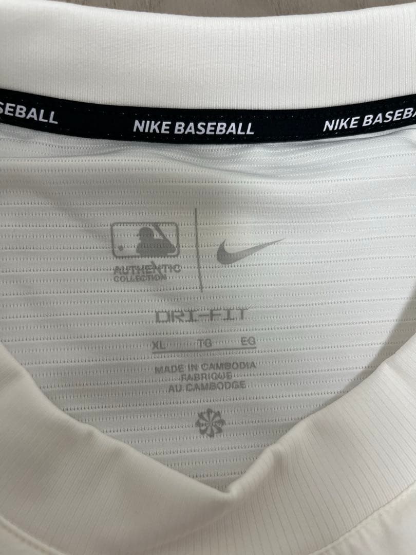 NIKE サンディエゴパドレス シティコネクト ロングスリーブシャツ