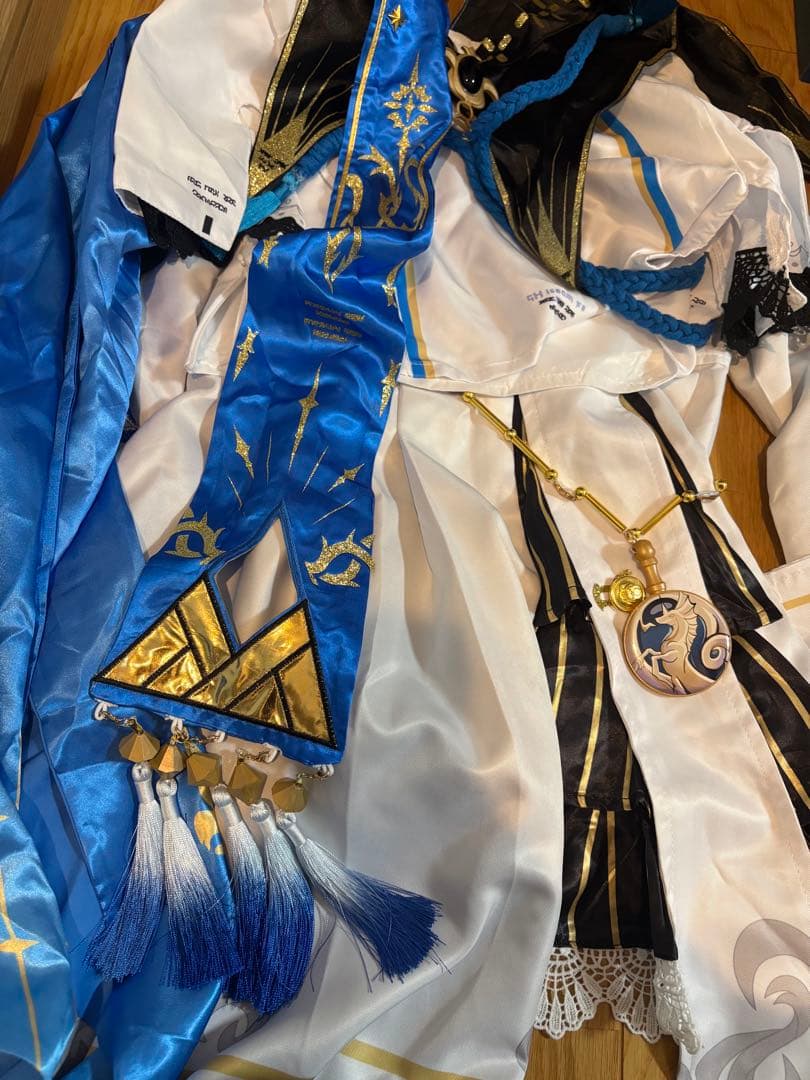 鳴潮　フィービー　コスプレ　フルセット　武器付き