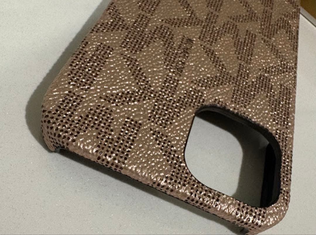 【❤️新品傷なし❤️】マイケルコース iPhone13 対応 ケース ローズ ロゴ