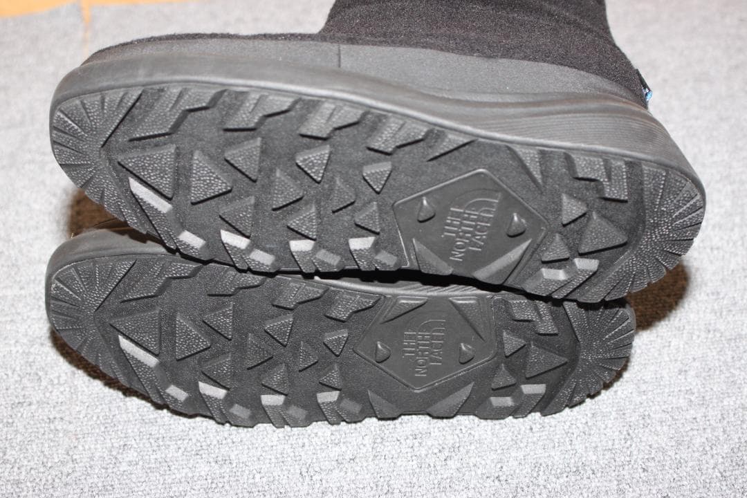 22cm 黒ノースフェイスヌプシブーティWP 防寒ブーツ NFW52272