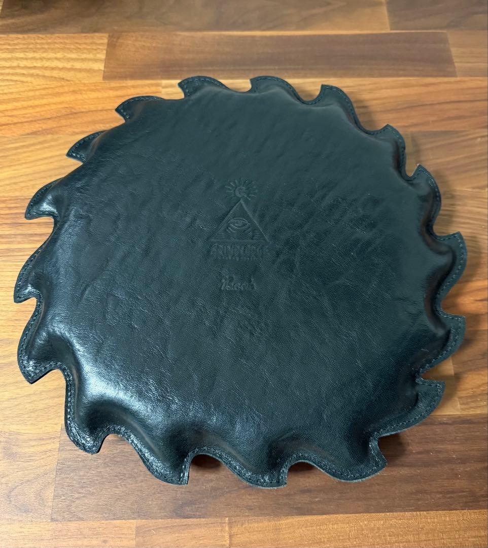 GRINDLODGE x Boab leather works レザークッション