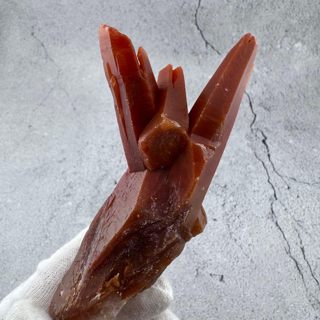 G-61マダガスカル産 赤水晶 クラスター 天然石　レッドクォーツ 希少原石