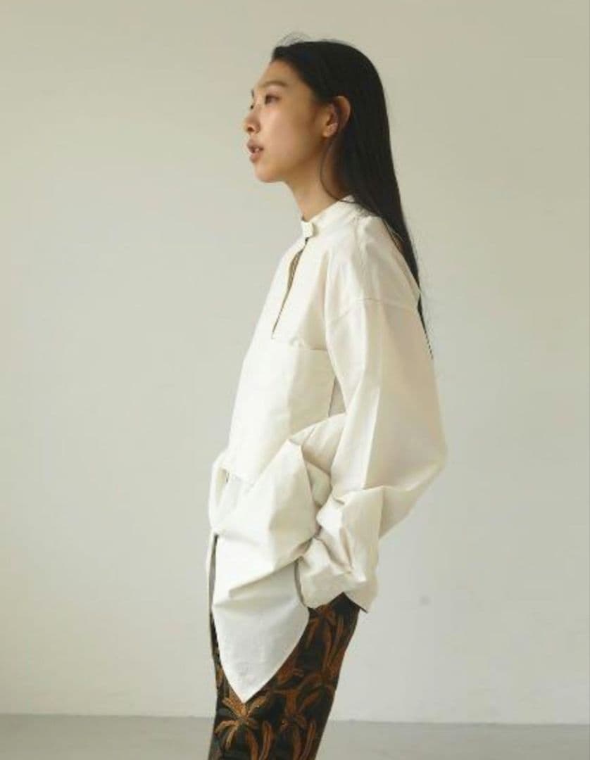 トゥデイフルTODAYFUL　back slit shirtバッグスリットシャツ