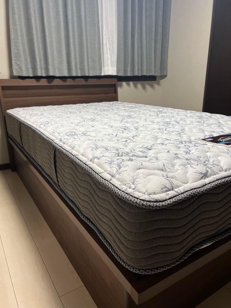 【美品】シモンズ　ポケットコイルマットレス　セミダブル※マットレスのみ　配送料込
