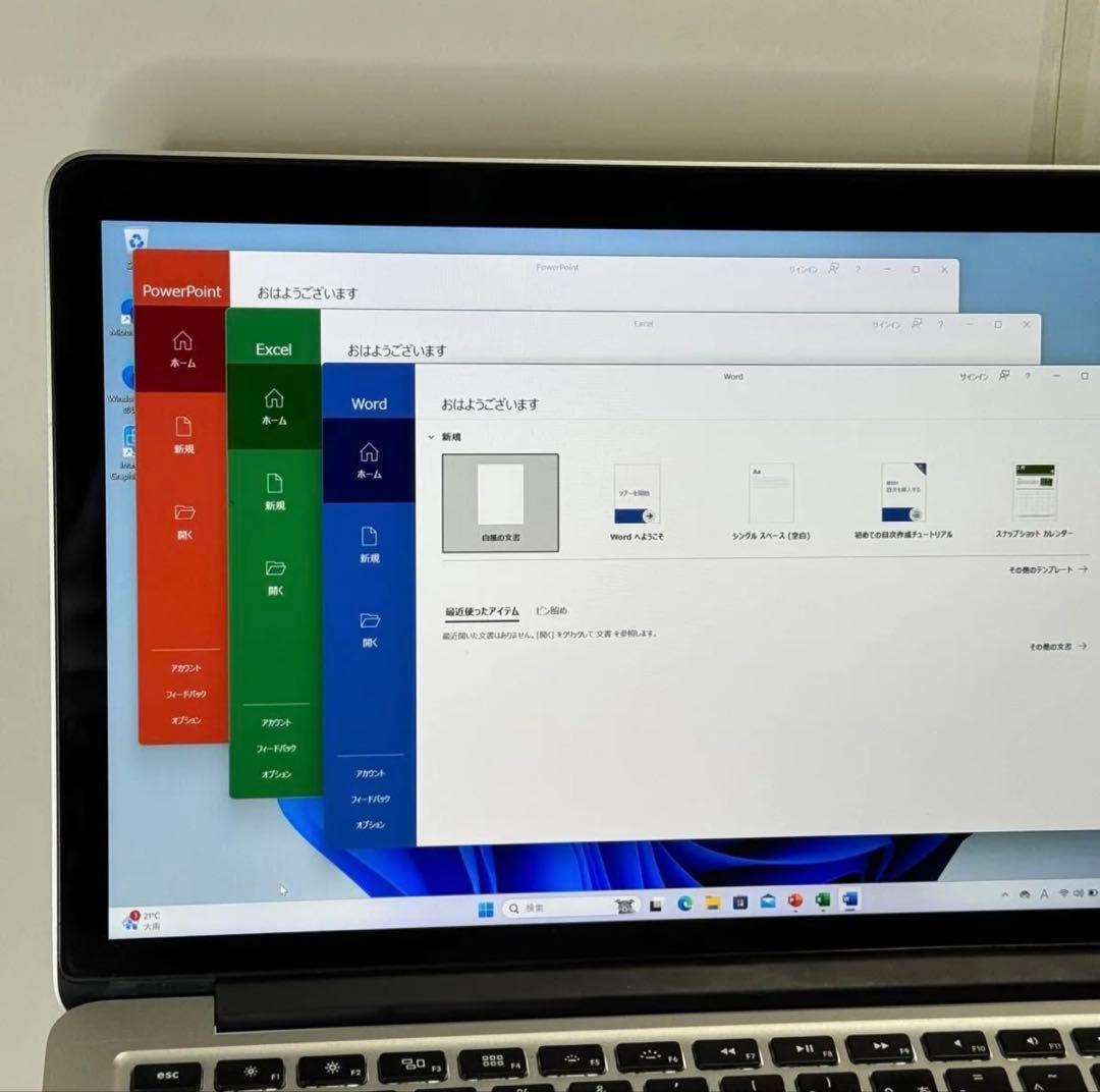 MacBook Pro 13㌅ CTO Corei7/8G/768Gフルスペック