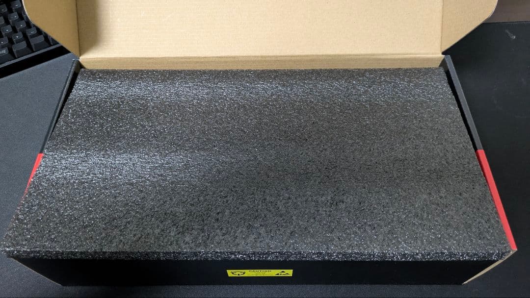 ASRock RX 9700 XT グラフィックボード 16GB 【美品】