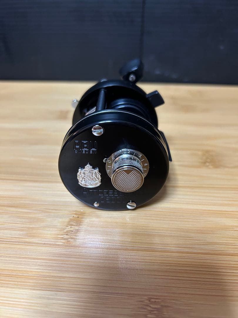 ABU アンバサダー 2500C 黒 新品未使用品アビイズアルミウォームシャフト