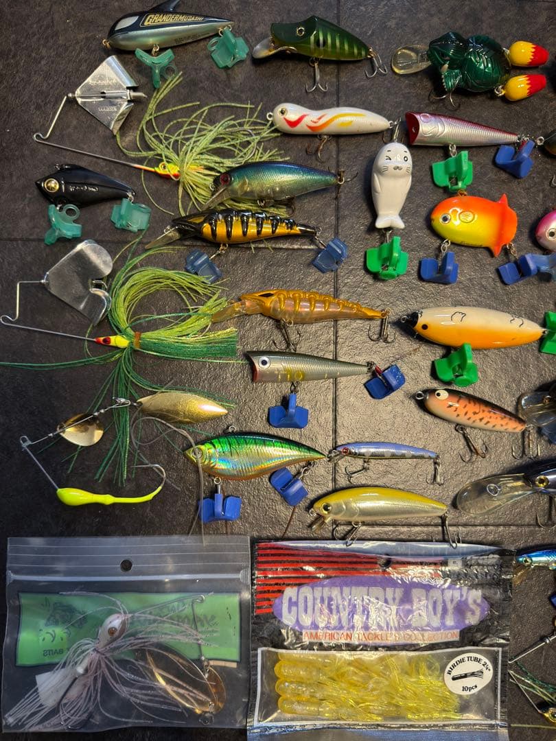 【4/30で出品停止します】ブラックバスルアーセット グランダー武蔵