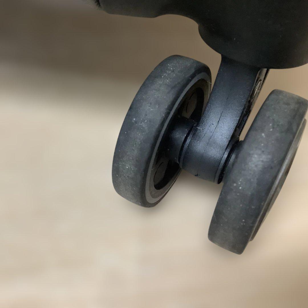 DELSEY PARISスーツケース 30インチ　シルバー　※402