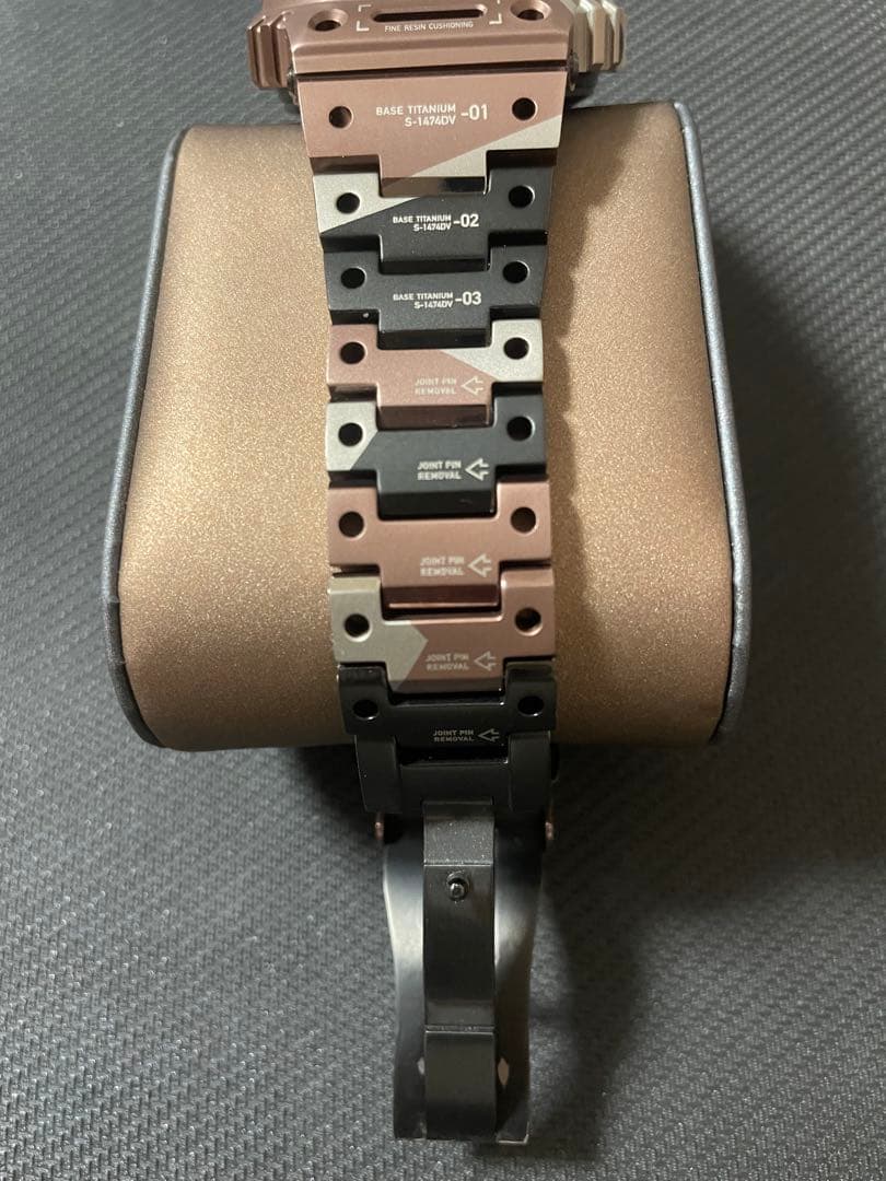 カシオ G-SHOCK 電波時計 GMW-B5000TVB-1JR TI