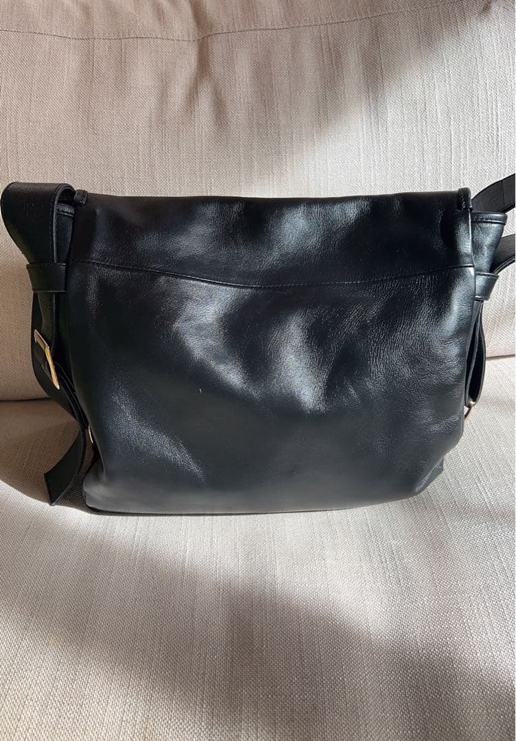 CCU / FLAP SHOULDER BAG M レザー ショルダーバッグ