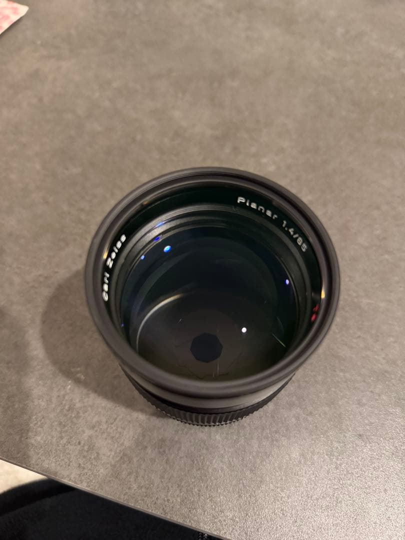 Carl Zeiss Planar T* 85mm F1.4 　オールドレンズ