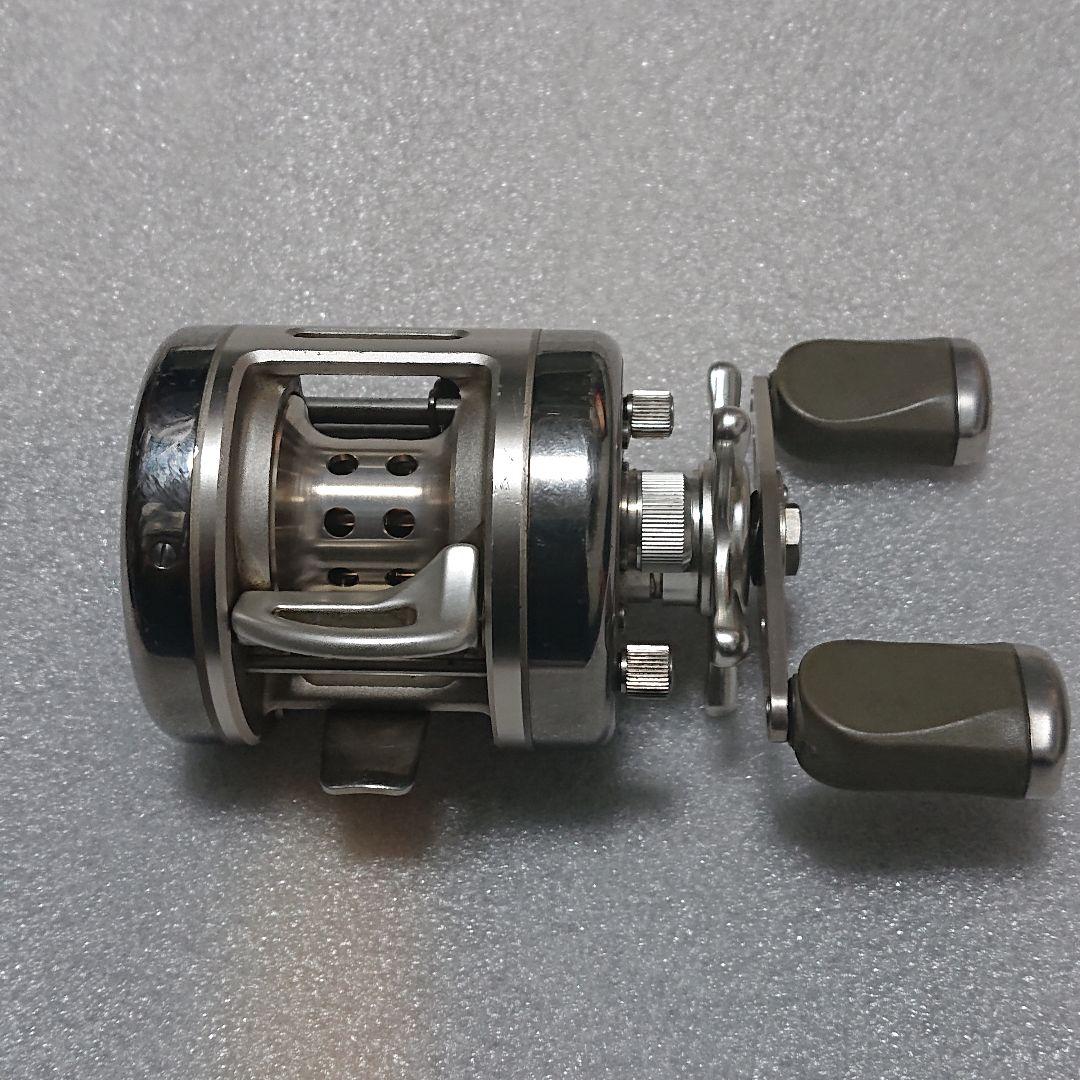 RYOBI VARIUS M300 ベイトリール