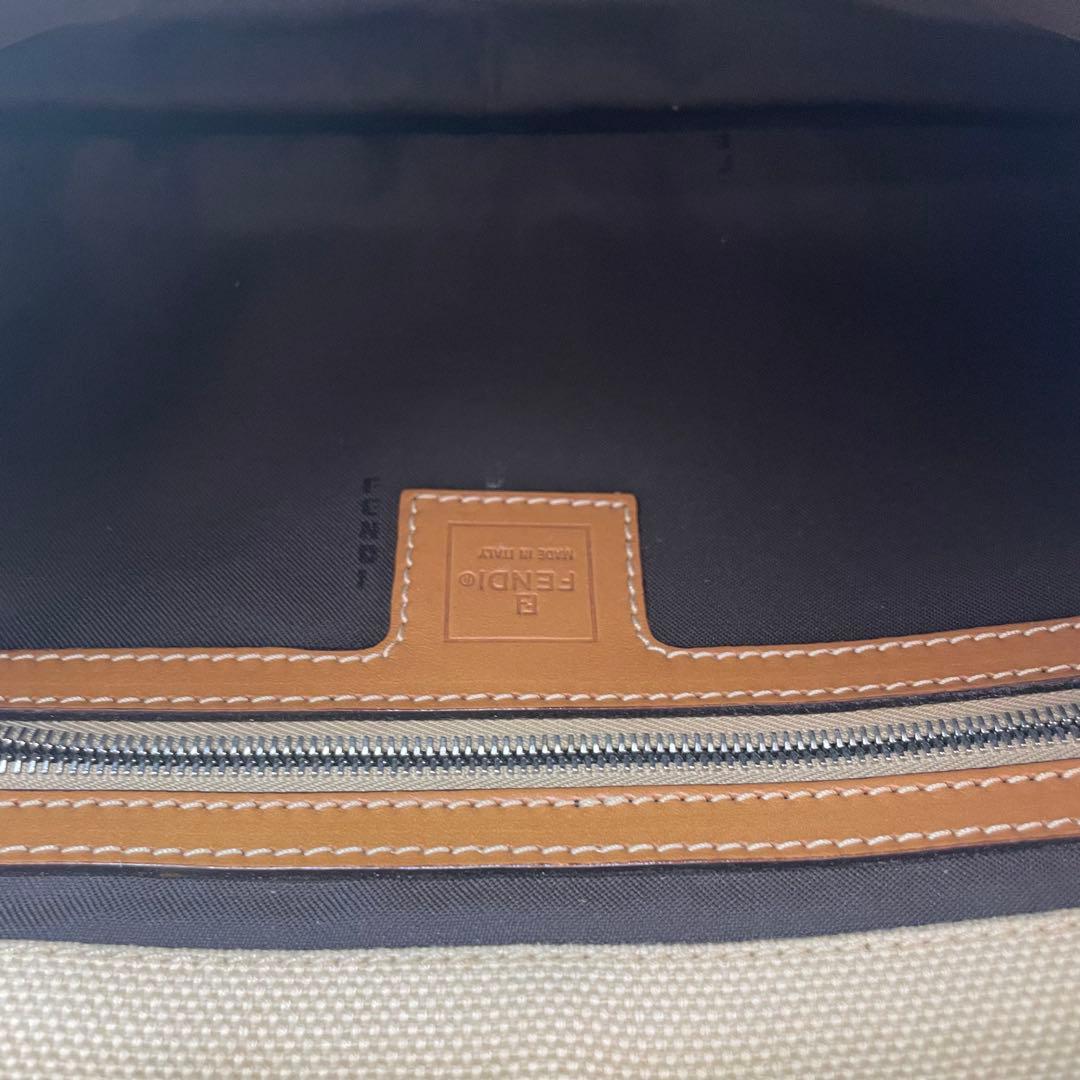 フェンディ ショルダーバッグ キャンバス アイボリー FFロゴ