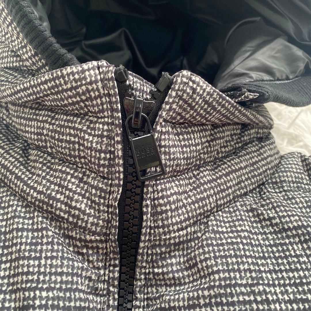 美品　HUGOBOSS ダウンジャケット リアルダウン　ダックダウンフェザー　L