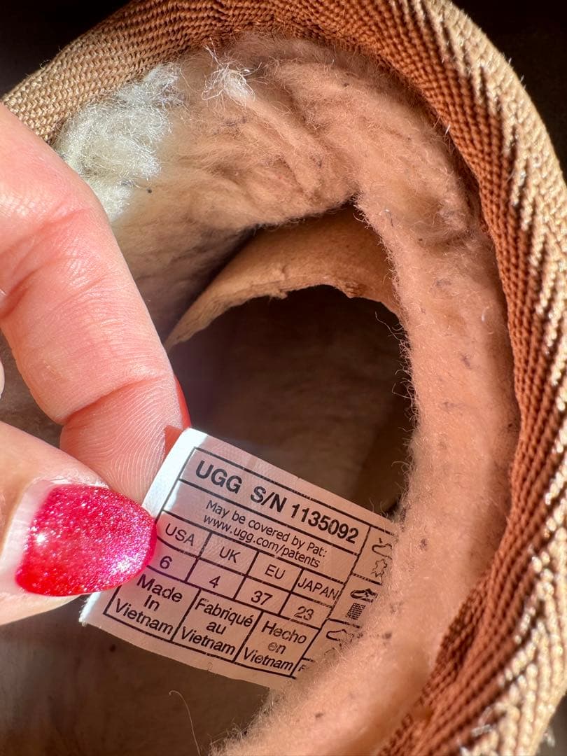 UGG W CLASSIC ULTRA MINI PLATFORM 6号