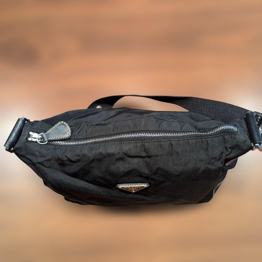 ​【美品】PRADA プラダ ナイロン ショルダーバッグ ブラック