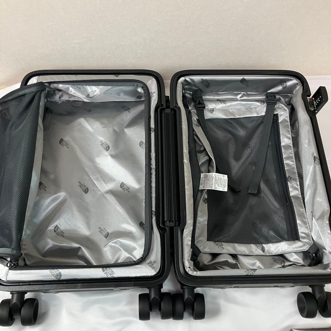 ⭐️極美品⭐️ ザノースフェイス　All Weather 4 Wheeler 22