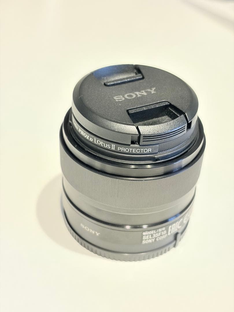 Sony E35mmF1.8、レンズフィルター付き