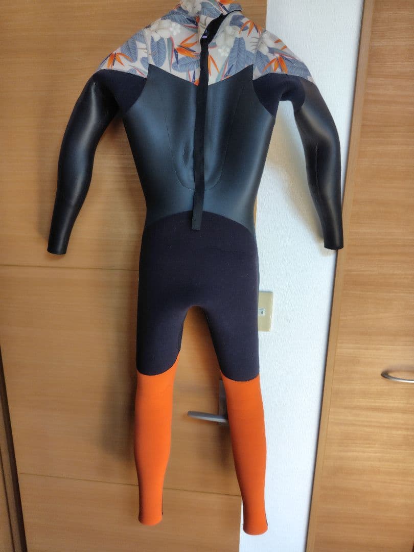 セミドライ キッズウェットスーツ