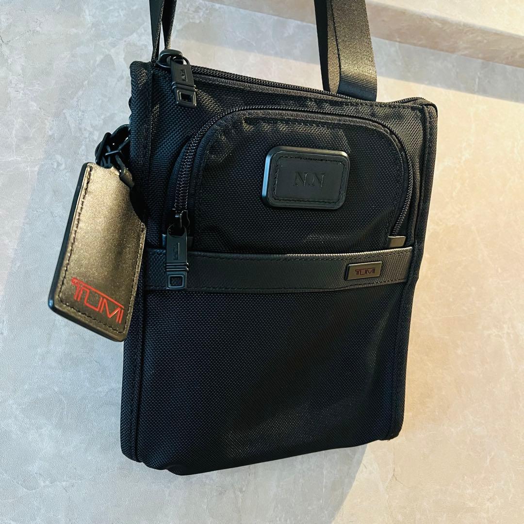 トゥミ TUMI ショルダーバック 品番022110D2 96913 1041