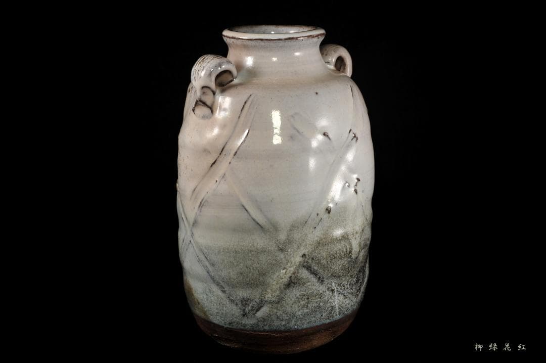 岡田裕 萩灰被 花入 共箱 萩焼 山口県指定無形文化財萩焼保持者 茶道具