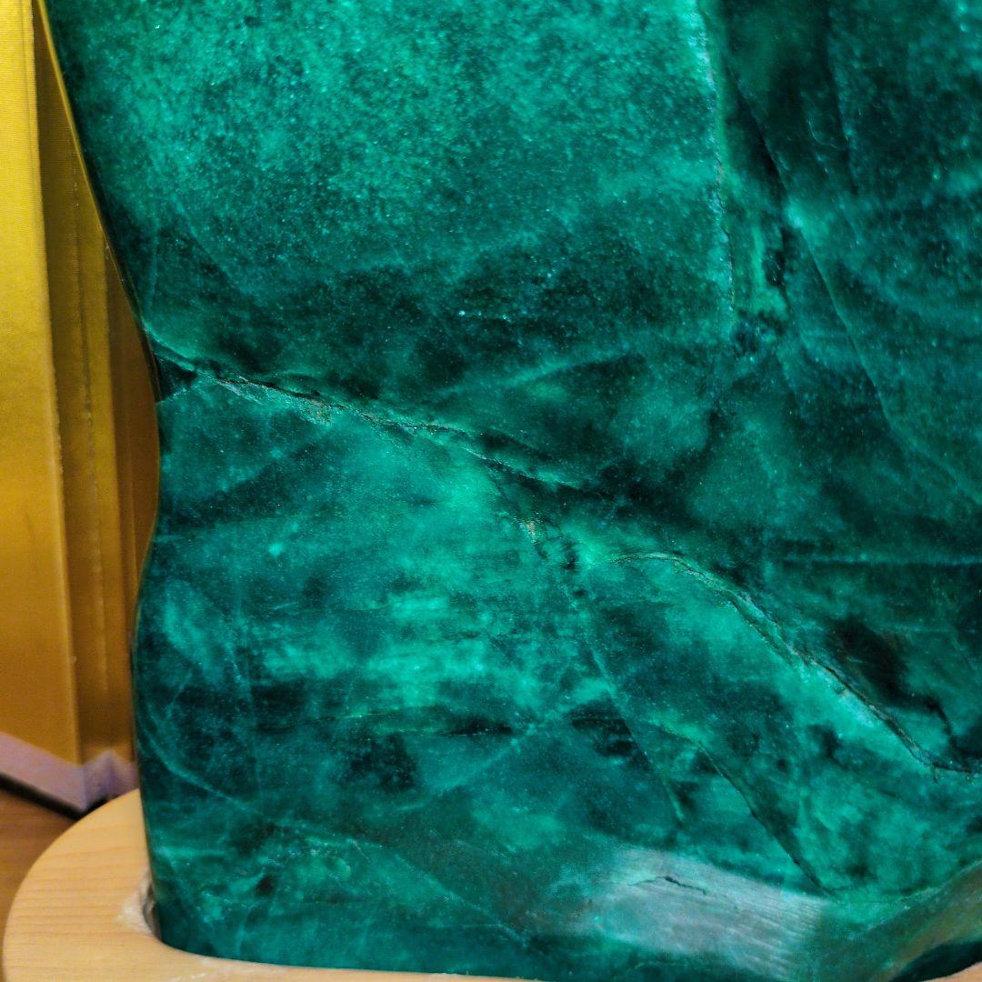 翡翠 ヒスイ 特大 約11.6kg 天然石 自然石 水石 木製専門台座付き