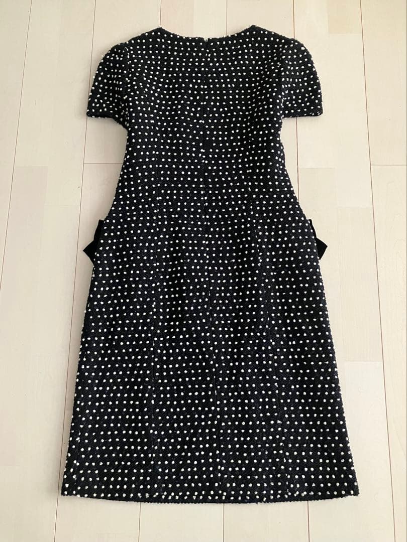 未使用 エムズグレイシー 40 立体ドット ポンポン ツイードワンピース 白黒