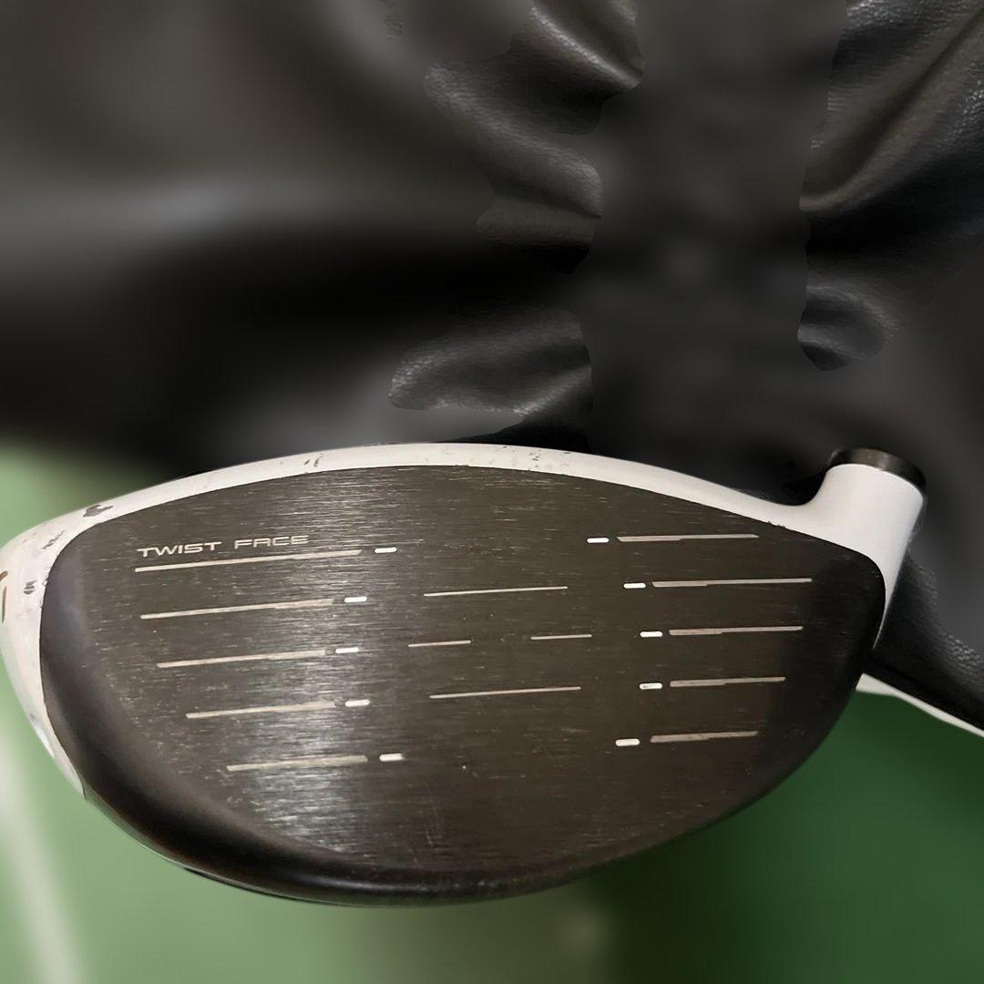 TaylorMade SIM2 ドライバー 10.5度ヘッドと純正ヘッドカバー付