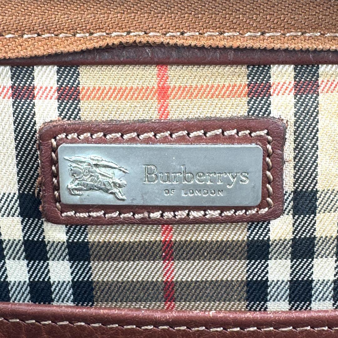 Burberry　レザー　ビジネスバッグ　ブリーフケース　バーバリー