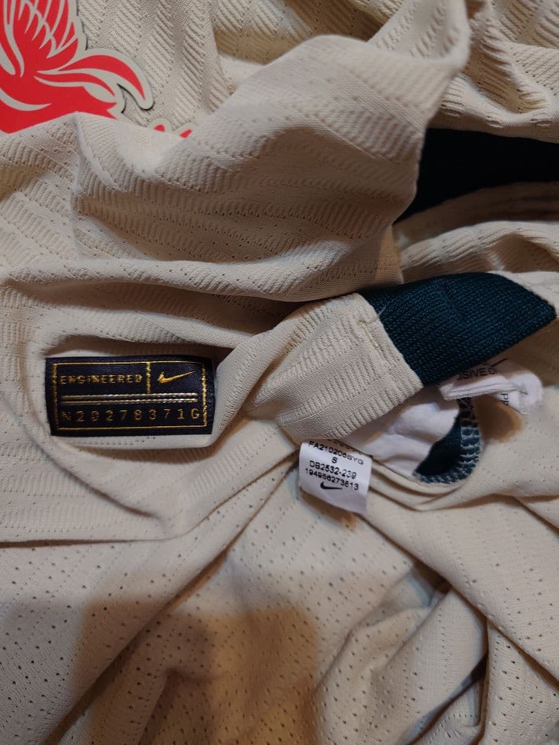 リバプール　21-22　アウェイユニフォーム　オーセンティック　S