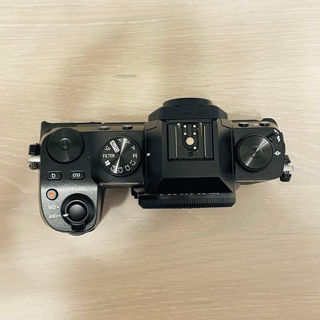 富士フイルム FUJIFILM X-S10 ダブルズームレンズキット