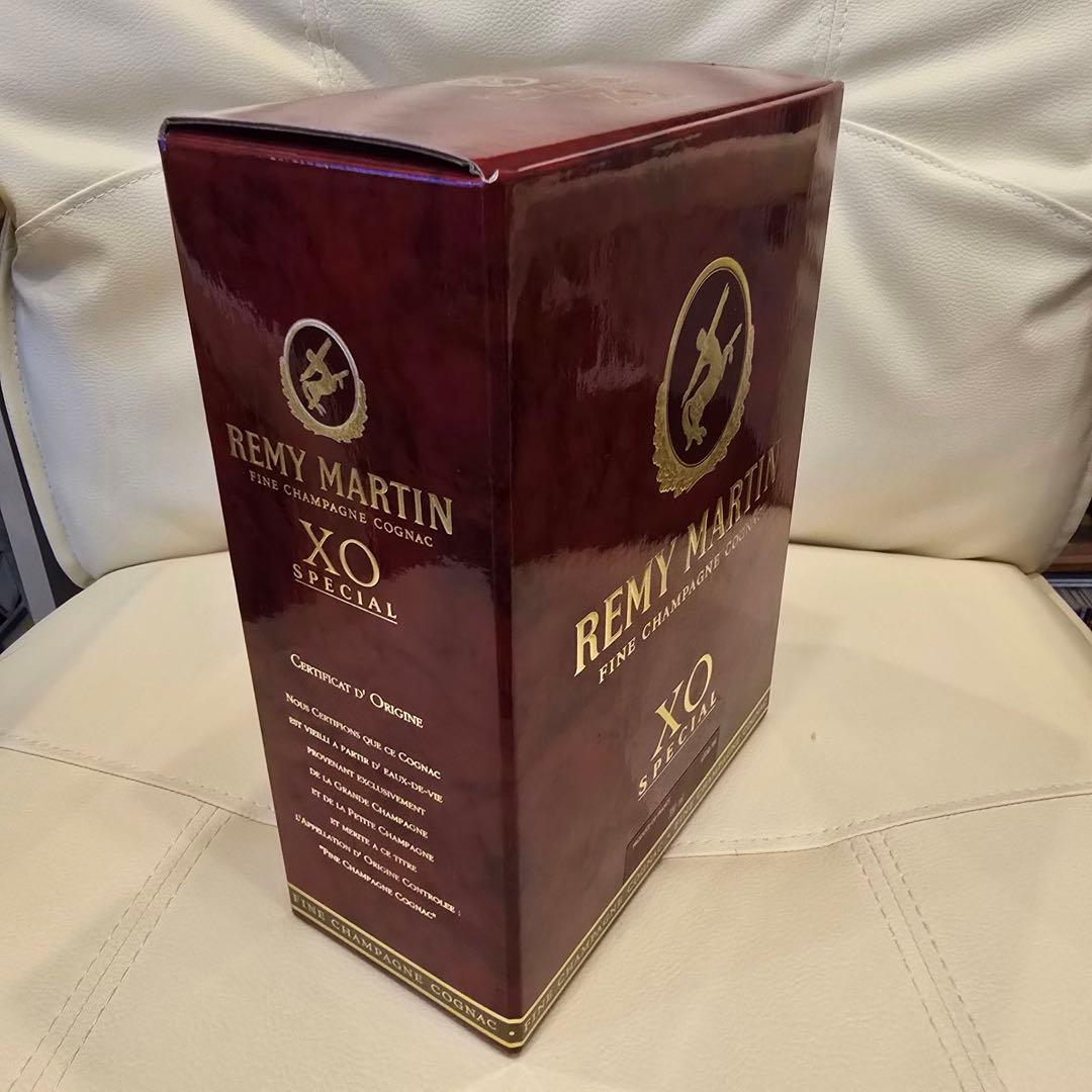 新品未開封　REMY MARTIN レミーマルタンXO SPECIAL700ml