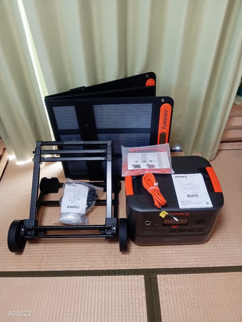 ポータブル電源3000new+キャリーカート+ ソーラーパネル200Ｗ1枚セット