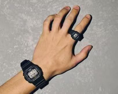 新品 CASIO G-SHOCK NANO DWN-5600-1JR
